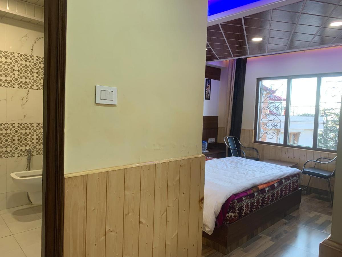 Valley Crown B&B Shimla Buitenkant foto